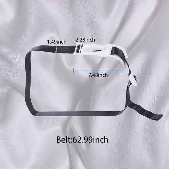 Seat belt extender in black - Picture 3 of 5